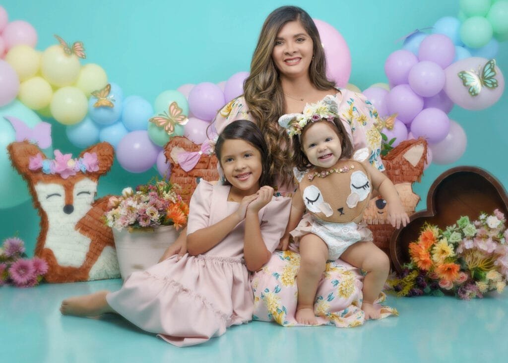 Estudio de Fotografía Sesiones de fotos Sesiones Fine art Infantil Sesiones Newborn Sesiones recien nacido Sesiones Prenatales Sesiones de embarazo Sesiones Familiares